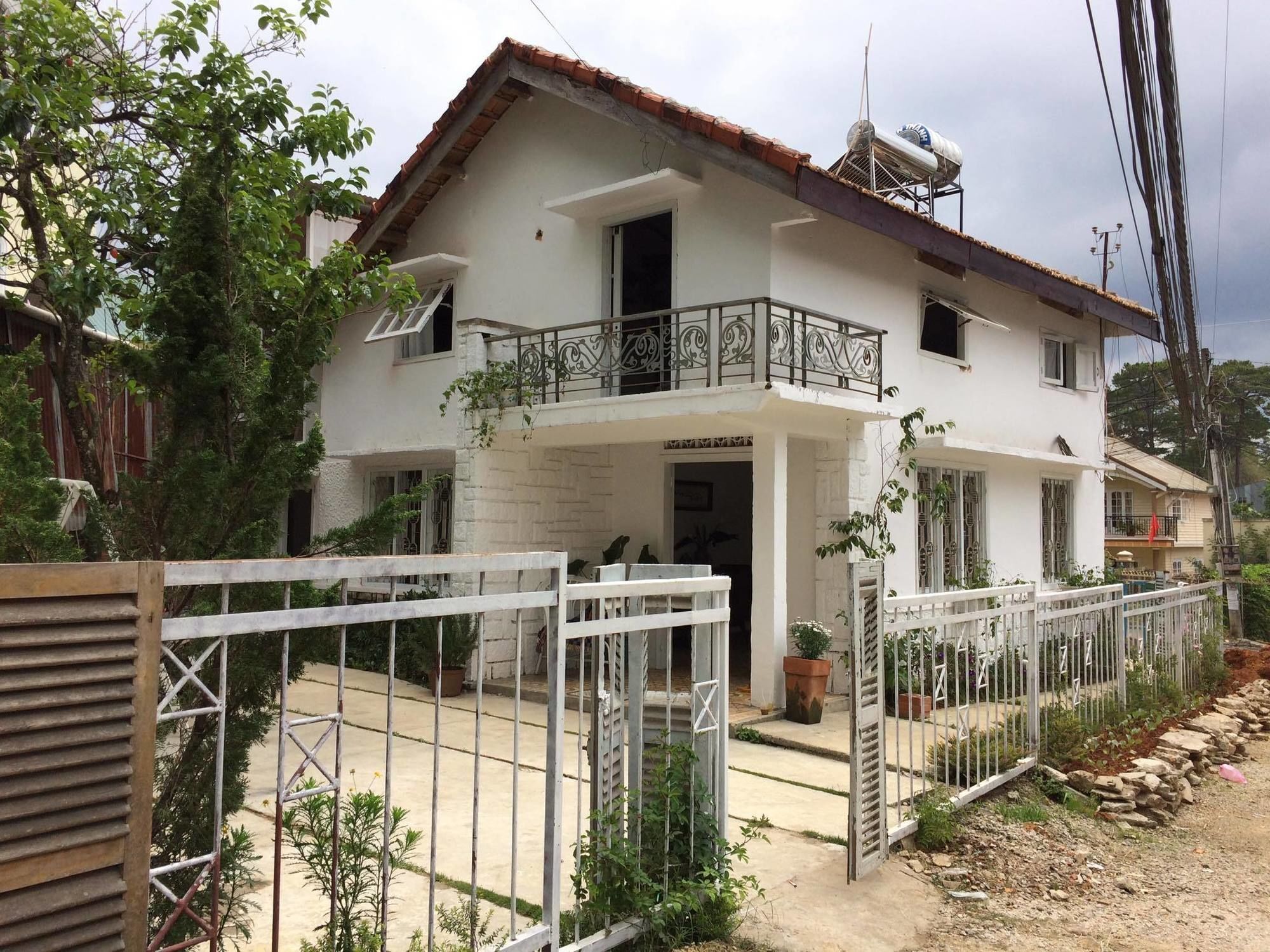 Di House Hotell Dalat Exteriör bild